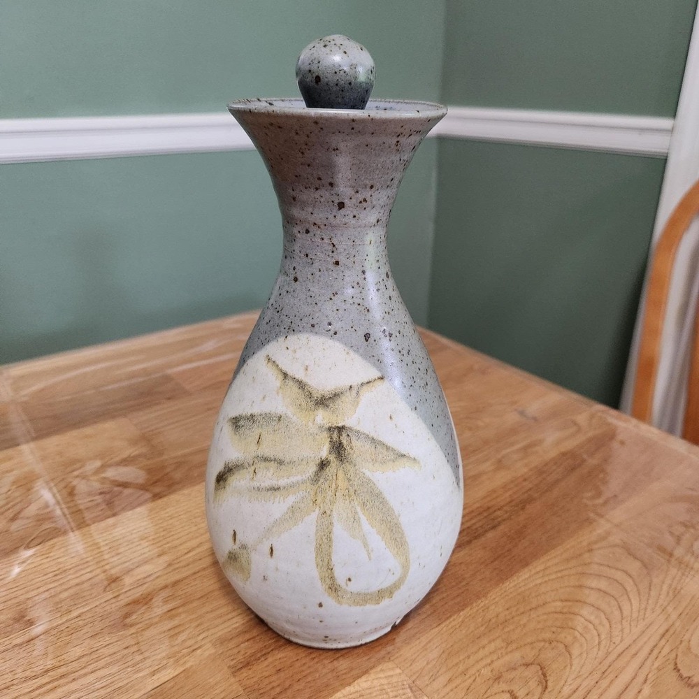Signed Sankowski Ballston Lake Pottery pitcher/carafe/decanter w/ stopper